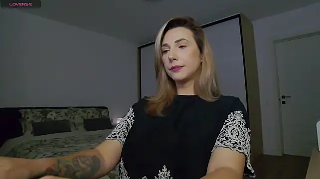 Chat +18 de KhloeK ao vivo