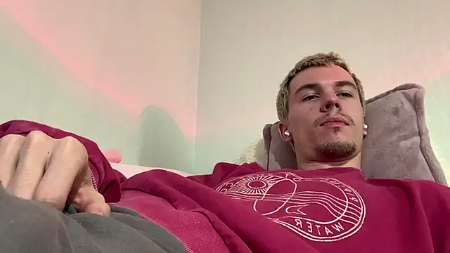 Jeremy1Scott élő XXX-chatje