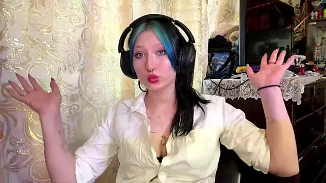 Missmeew Chat XXX in diretta