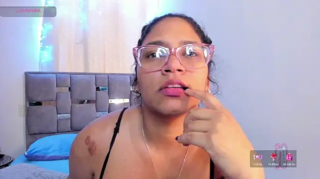 دردشة Vickyy30_ الجنسية المباشرة