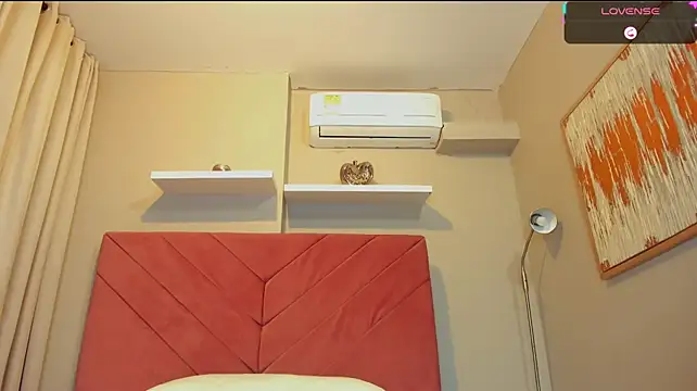XXX chat uživo modela Yintaish