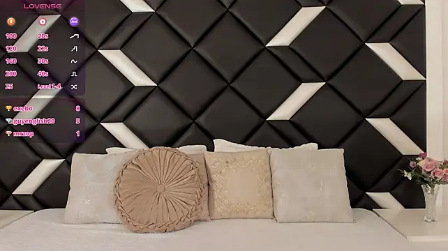 KendallTurbay Chat XXX live