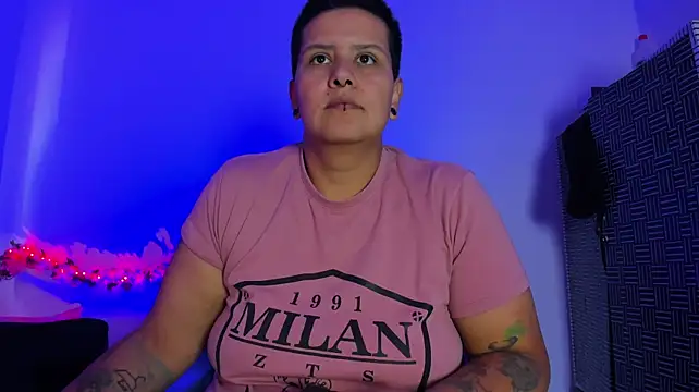 Chat +18 de MooncutieX ao vivo