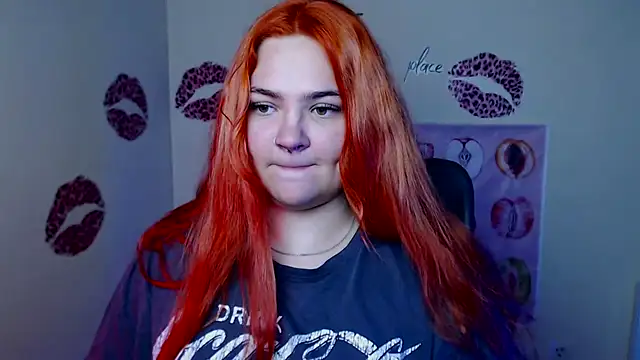 RinaRiii XXX чат на живо
