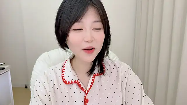 OnefionaのライブXXXチャット