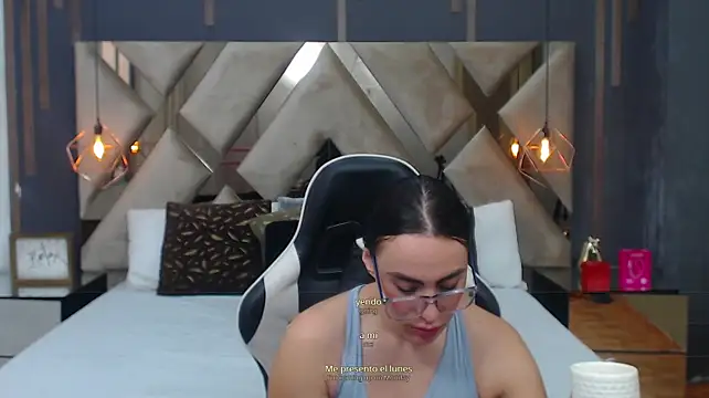 Chat +18 de MartinaaFit ao vivo