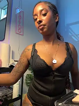 Czat XXX na żywo – Your_Paris