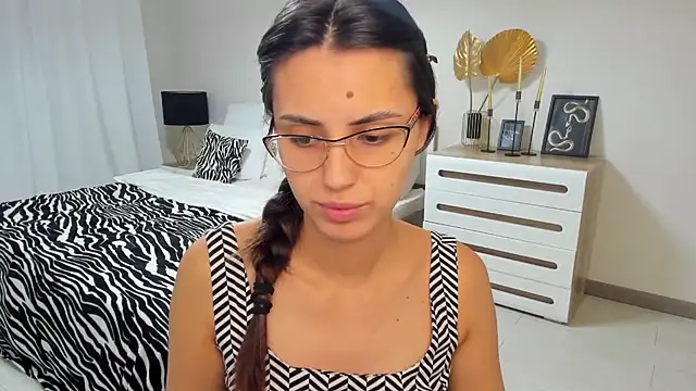 Chat +18 de Jasmine_Stewart ao vivo