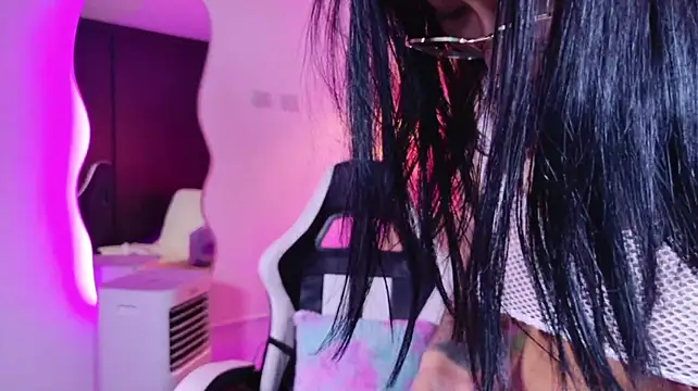 Chat +18 de VainillaSecret ao vivo