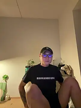Eric246's Live XXX Chat