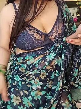 XXX chat uživo modela PRIYA_22