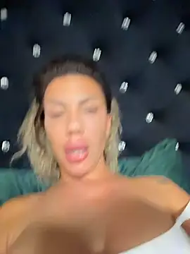 SelineVelvet Chat XXX in diretta