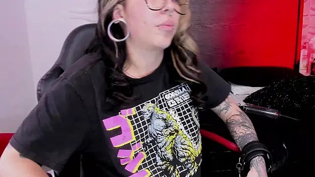 inkedsinners_ webkamerás műsora