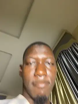 Show modela Big_Deeq1 na web-kameri