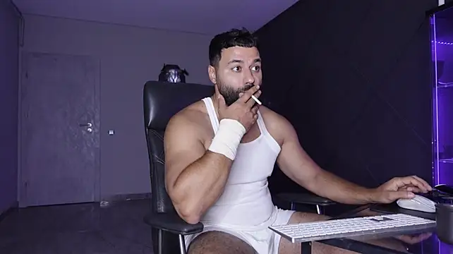 Chat XXX ao vivo de mattmasterss