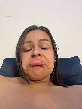 Chat +18 de sweet_shadil_ ao vivo
