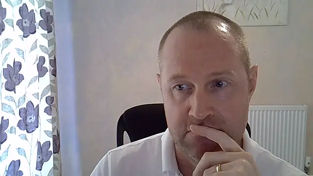 Fuck_Buddy_UKn Live XXX chat