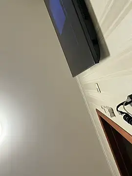 Frosl 现场XXX聊天