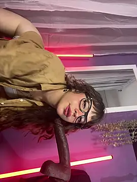 Czat XXX na żywo – Velvet_Dreamss