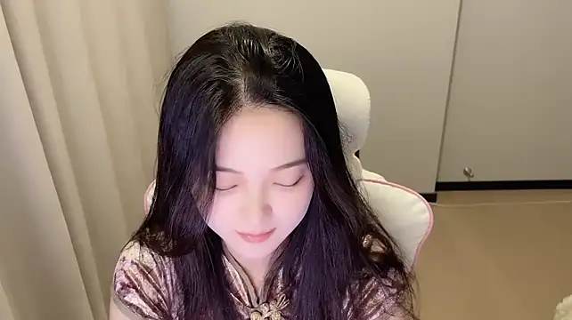 max688 即時 XXX 聊天