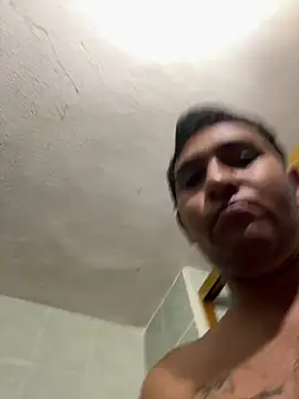 Show modela sexbuva na web-kameri