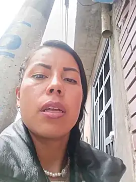 _andrea30n Live XXX chat