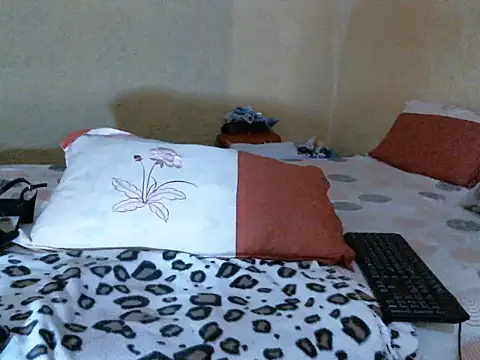 Pretty_miss_devilxxx35n Live XXX chat