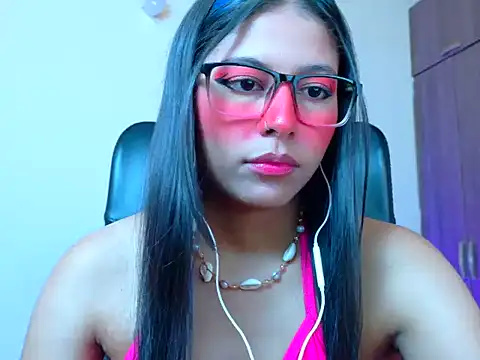 _ALLYSON18_ Adlı Modelin Canlı XXX Sohbeti