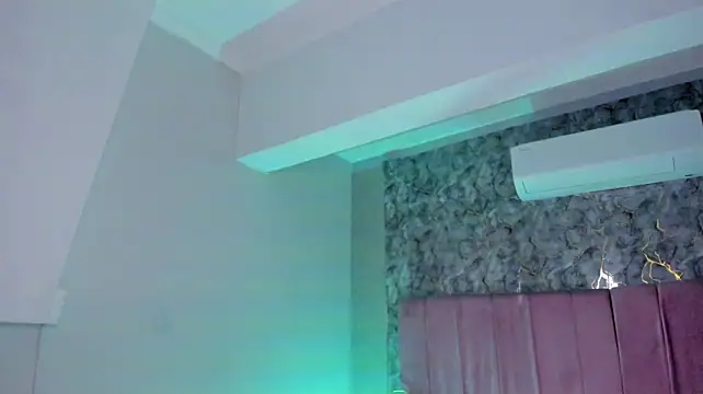 XXX chat uživo modela aliccecooper