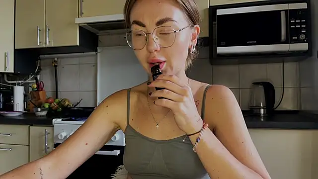 Marta_Kelly XXX чат на живо