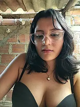 Chatroom XXX en direct de sienna_elara