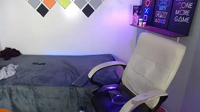 XXX chat uživo modela luca_white