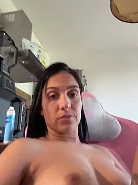Chatroom XXX en direct de LaPetiteKim