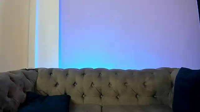 Chatroom XXX en direct de milo_cruz_