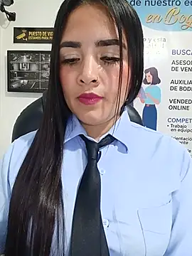 MAYE__13 Chat XXX in diretta