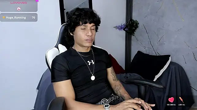 MaximilianRoth Live XXX-Chat