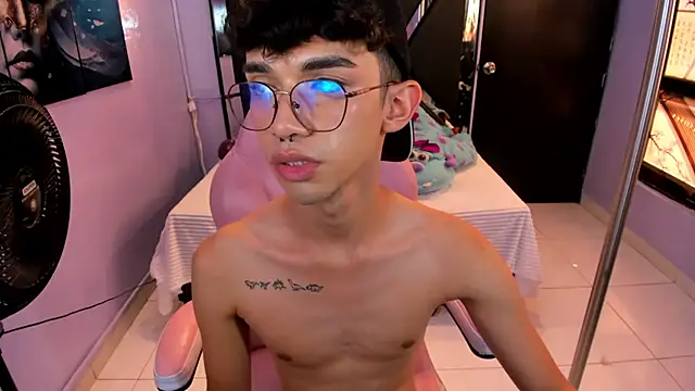 LiamHeatx Live XXX-Chat