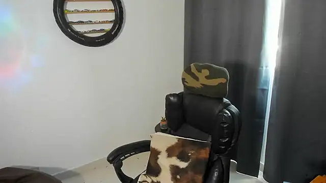 XXX chat uživo modela Enzo_Vega