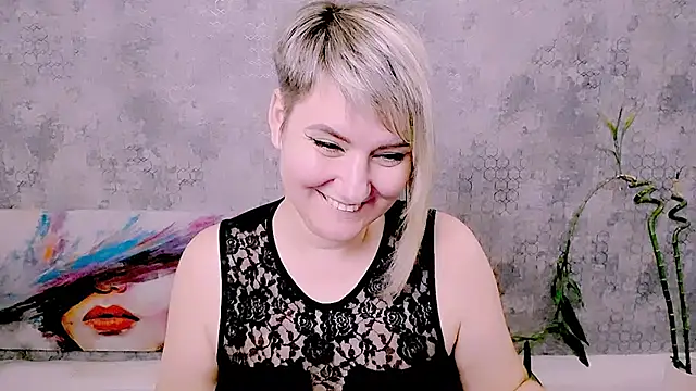 Djullia – Live XXX-chat