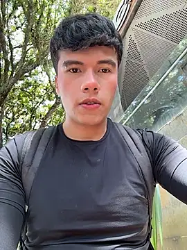 Chat XXX en directo de Logan_smith1