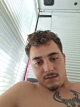 XXX chat uživo modela papisabroson