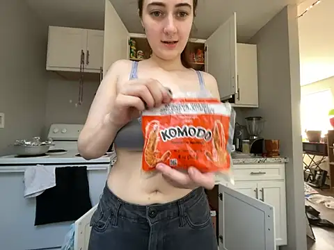 Snowbunnycake_131's Live XXX Chat