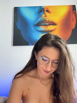 Chat +18 de TheaMalekoo ao vivo