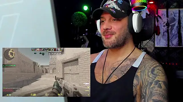 LexHardy live XXX chat