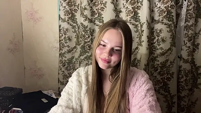 Peekinside's Live XXX Chat