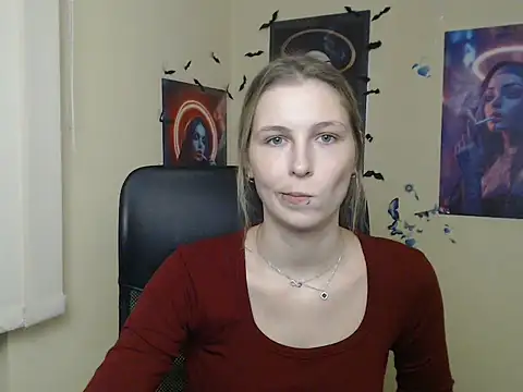StrangerGi Adlı Modelin Canlı XXX Sohbeti
