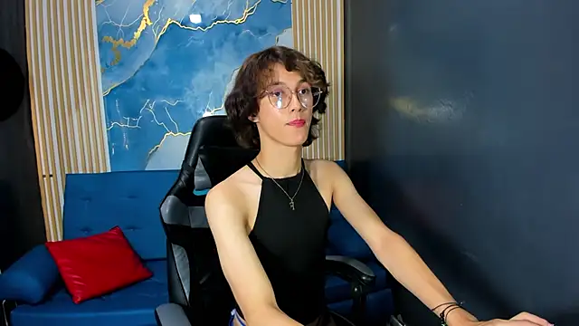 XXX chat uživo modela Jav_Frank