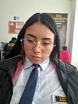 Angela__05 Adlı Modelin Canlı XXX Sohbeti