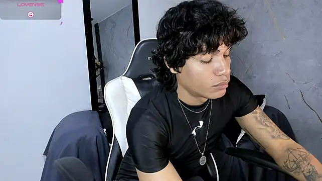 MaximilianRoth 라이브 XXX 채팅