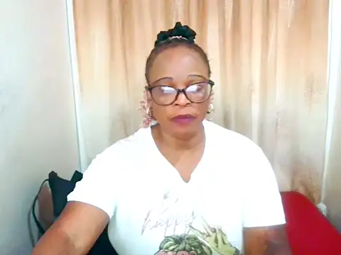 Ebony_Bloom69's Live XXX Chat